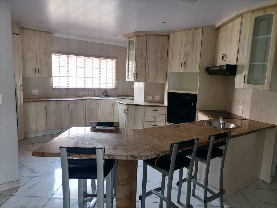 4 Bedroom Property for Sale in Safari Gardens North West